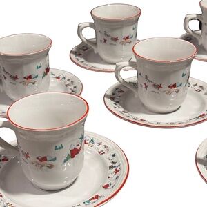 Farberware Festive White and Red Mug Set